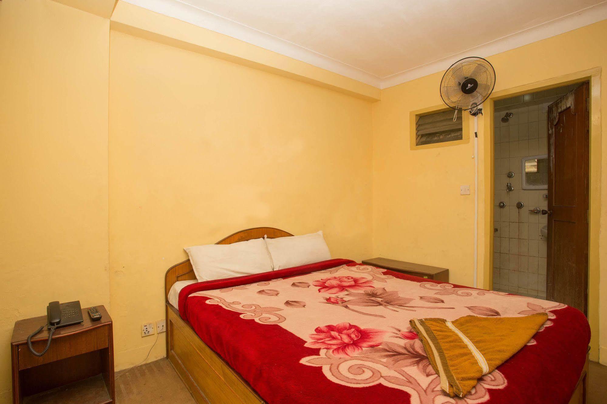 Hotel Red Panda Kathmandu Bagian luar foto