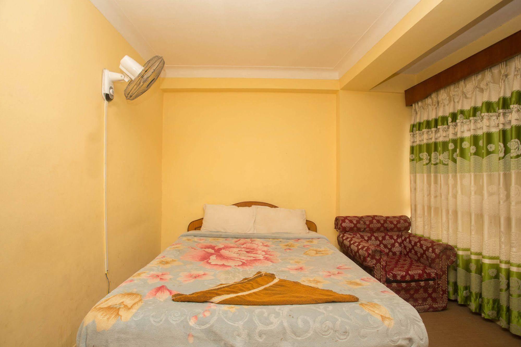 Hotel Red Panda Kathmandu Bagian luar foto