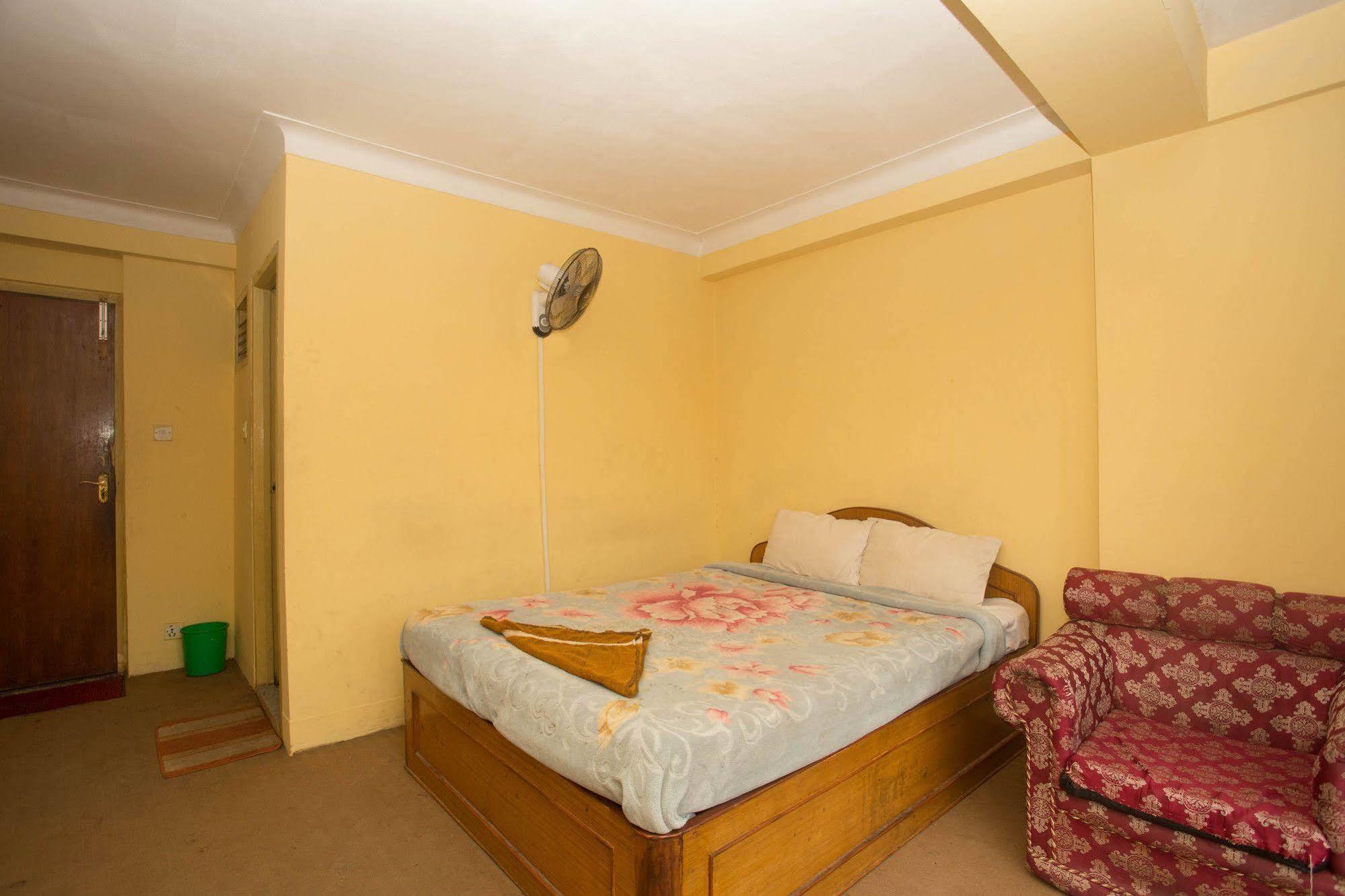 Hotel Red Panda Kathmandu Bagian luar foto