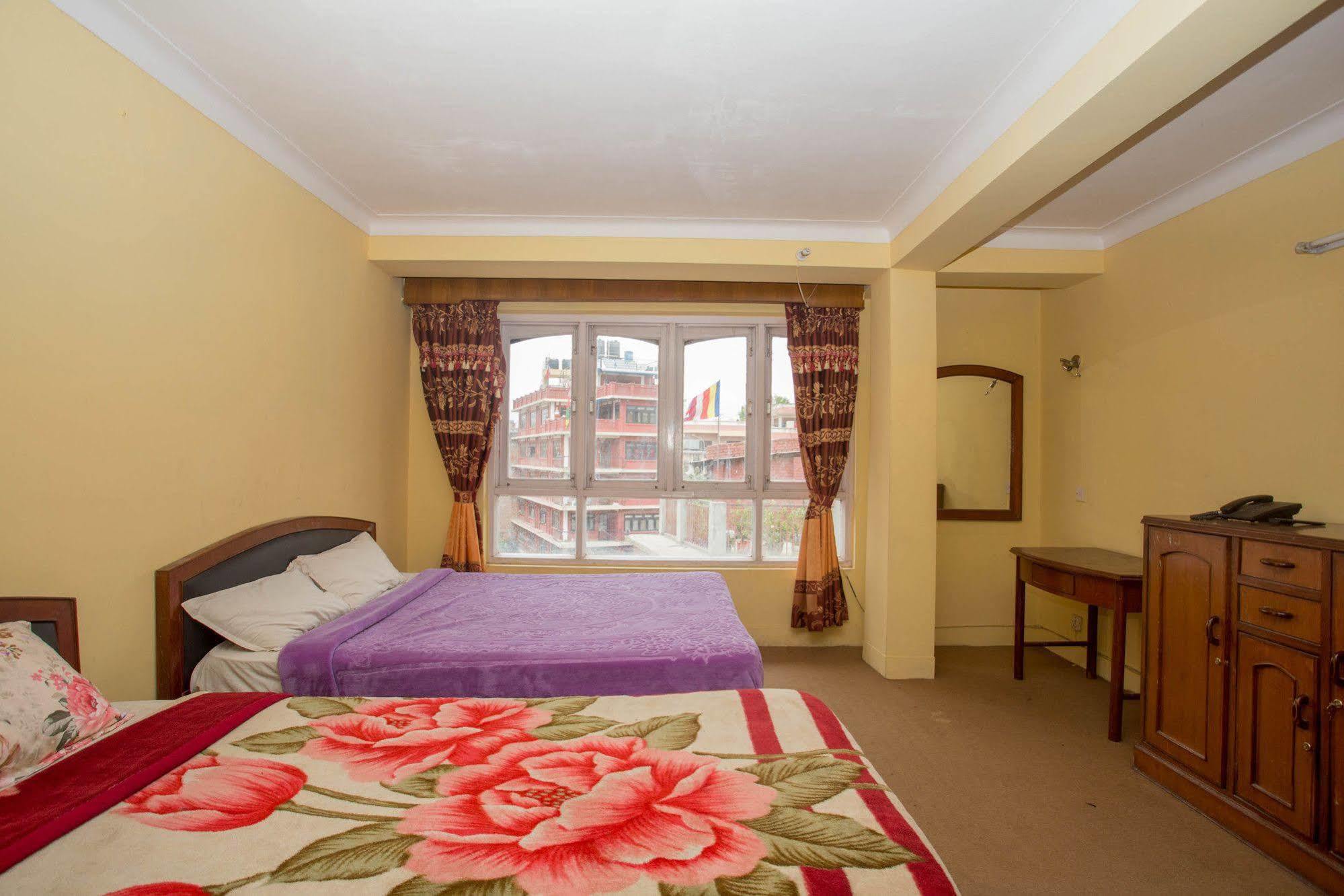 Hotel Red Panda Kathmandu Bagian luar foto