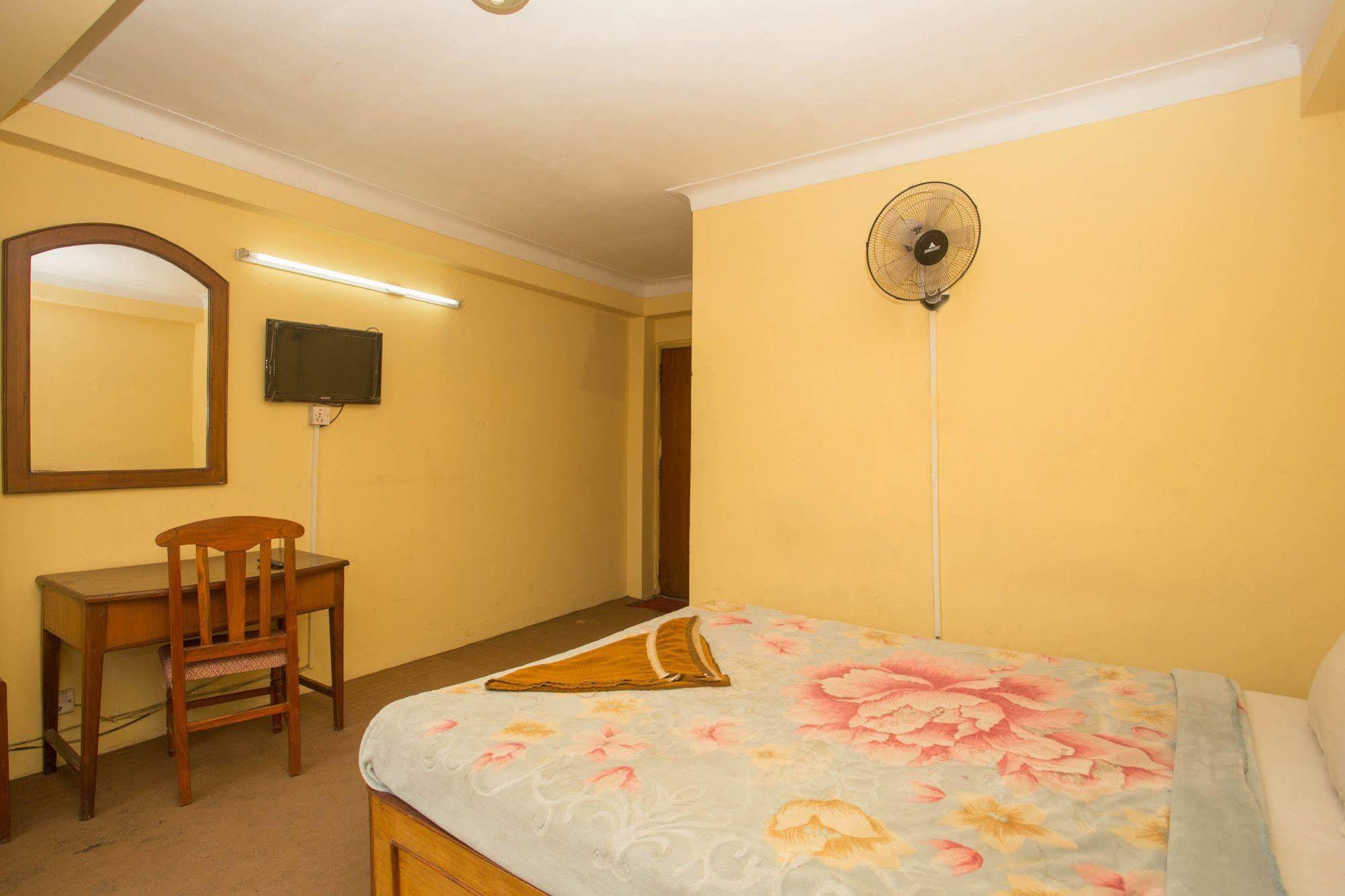 Hotel Red Panda Kathmandu Bagian luar foto