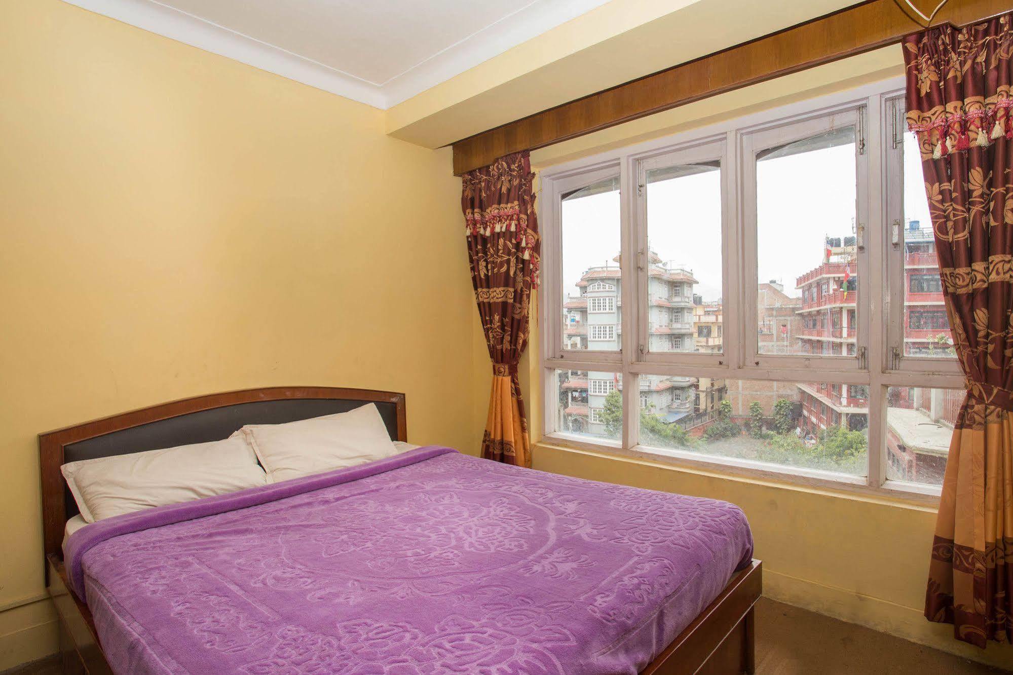 Hotel Red Panda Kathmandu Bagian luar foto
