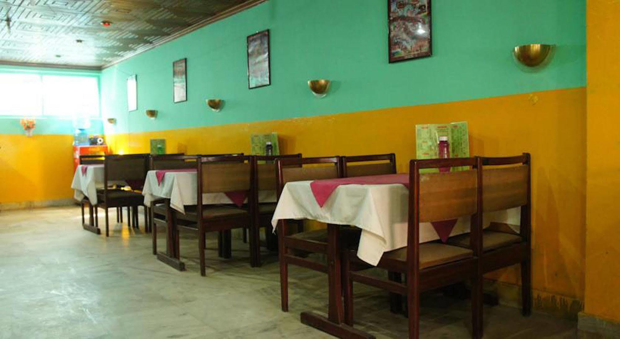 Hotel Red Panda Kathmandu Bagian luar foto