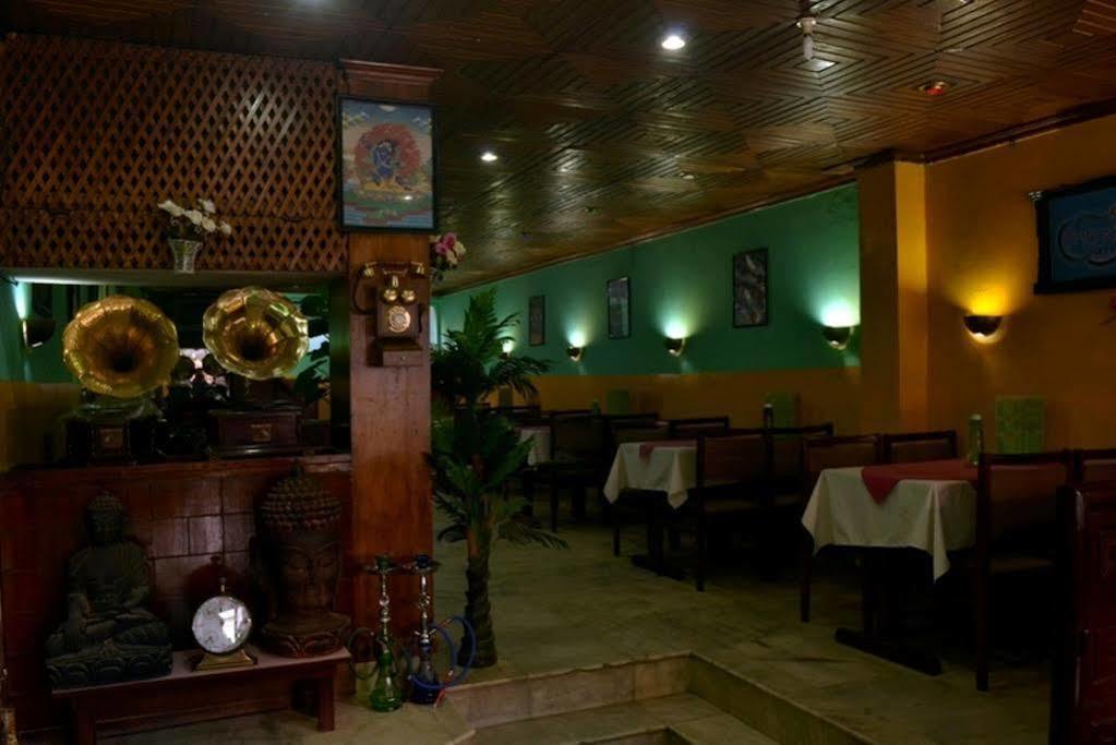 Hotel Red Panda Kathmandu Bagian luar foto